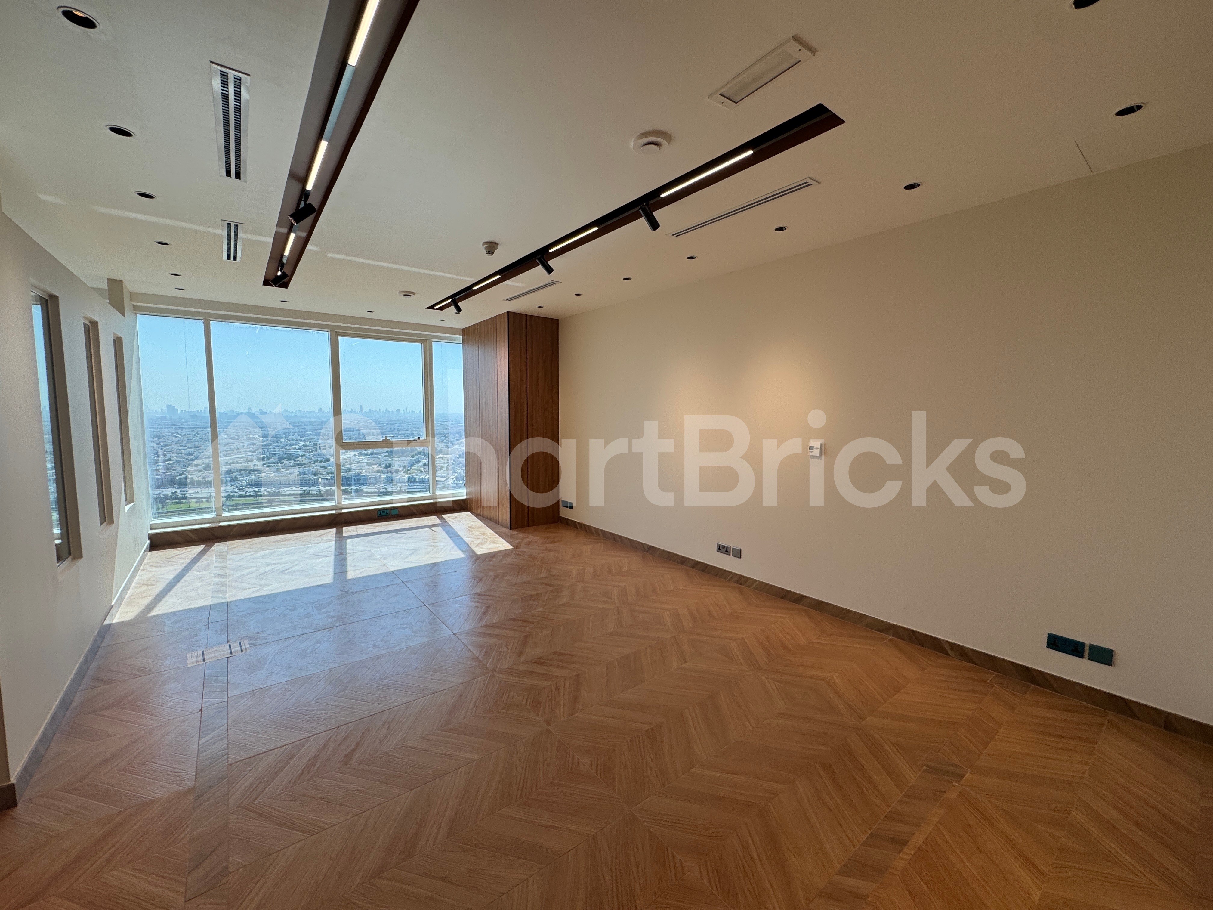 Fitted Office | Panoramic View | Ready to Move