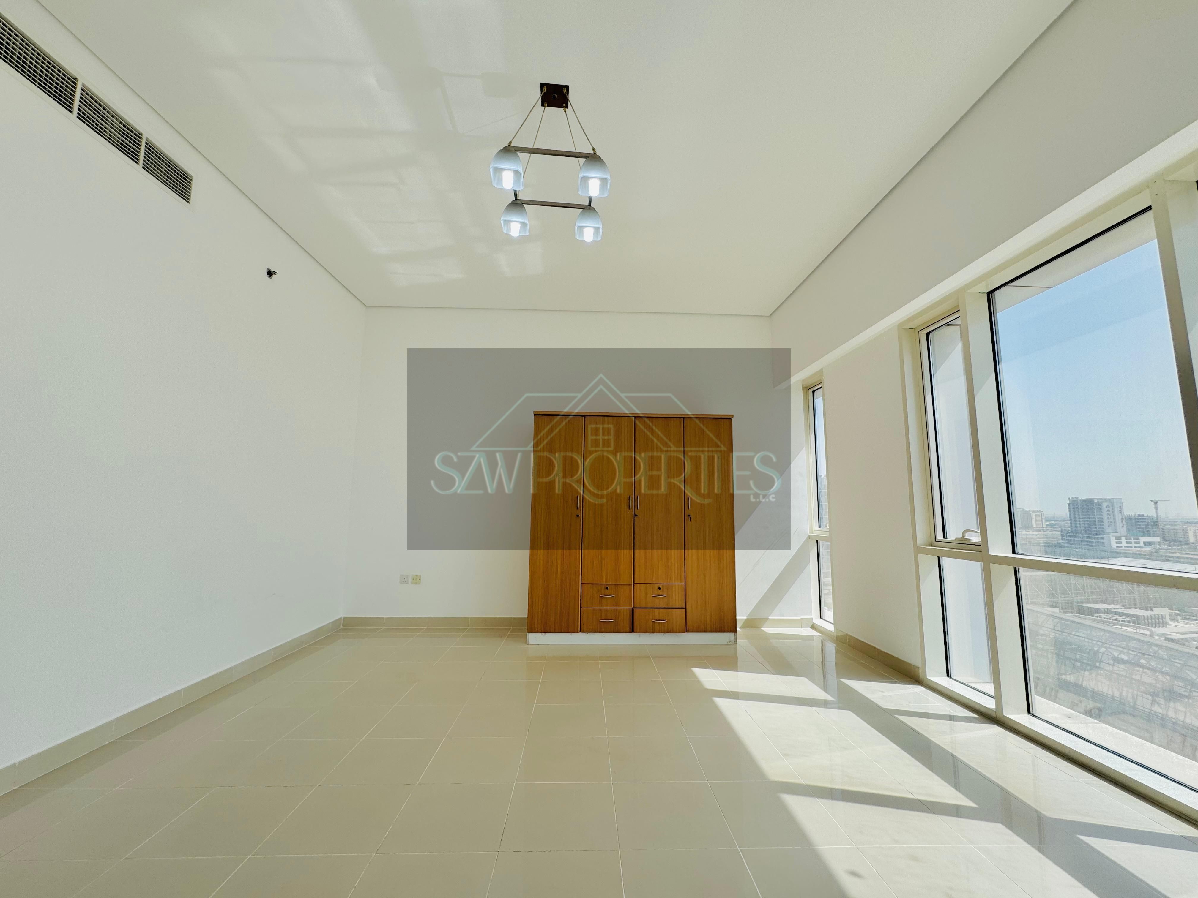 Ready To Move Studio Apartment = Close To Central Mall