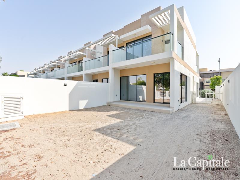 Corner on Park | Large Plot | Ready to Move In