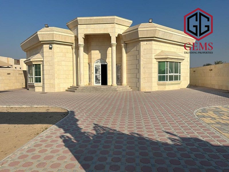 GROUND FLOOR ONLY | SERVANT BLOCK | HUGE | GARDEN