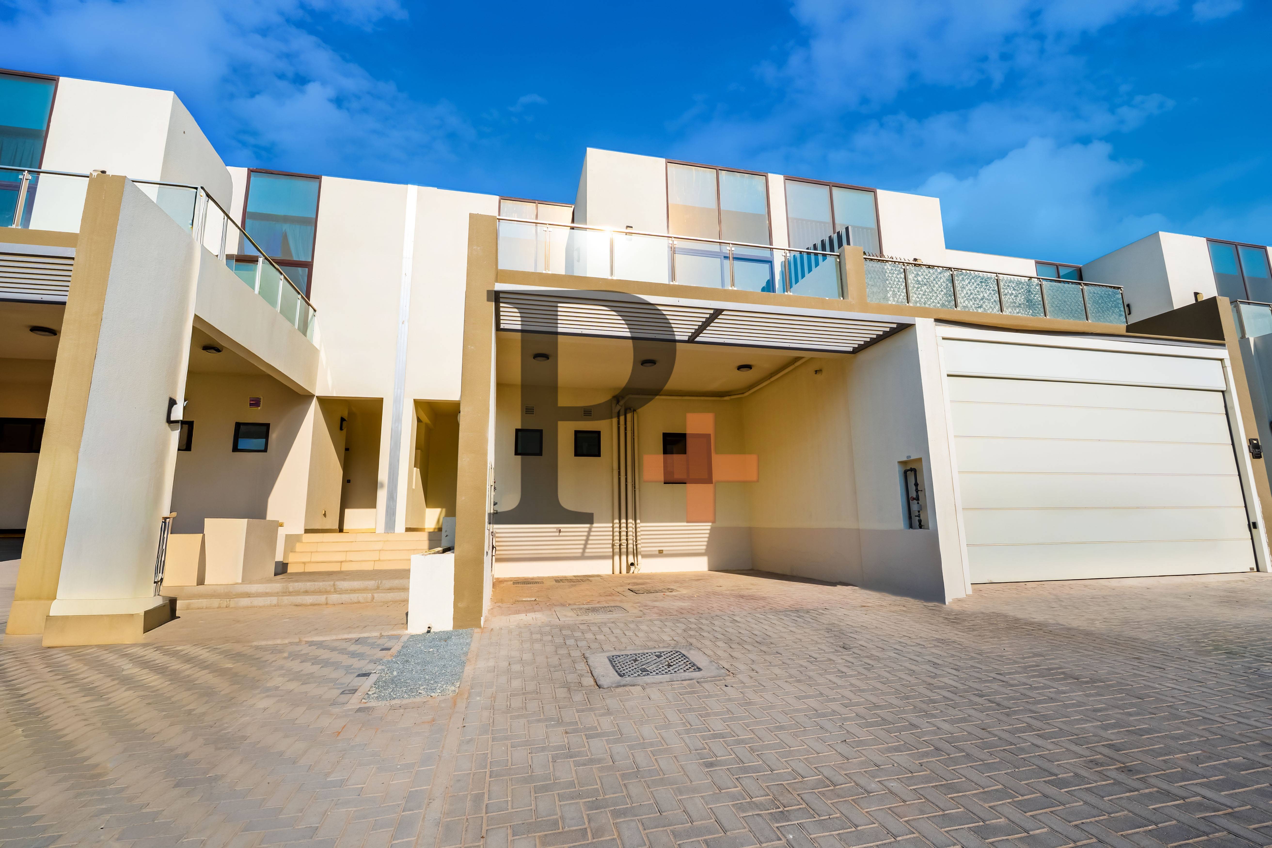 4 BR Plus Maid | Landscaped Unit | Near Downtown