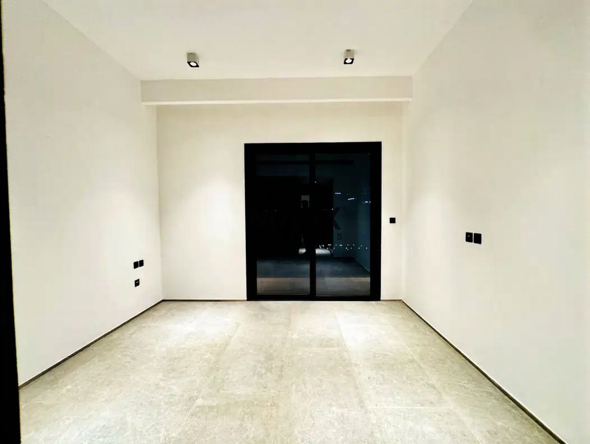 Family Friendly | Spacious Living | Ready to Move | JVC