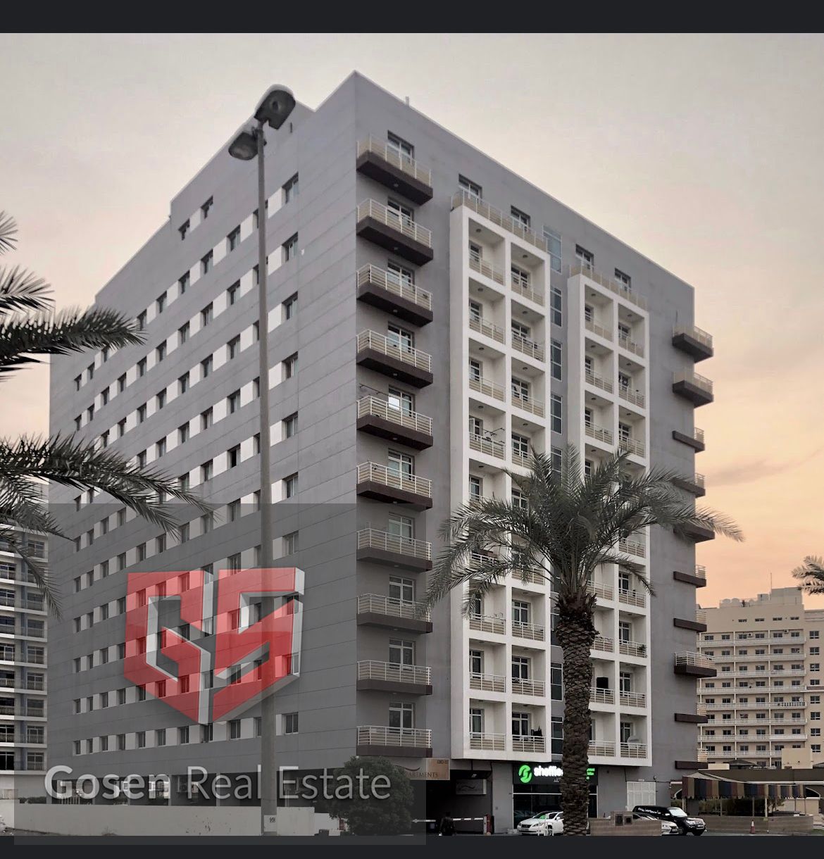 EXTRA LARGE 1BHKFOR SALE IN CBD