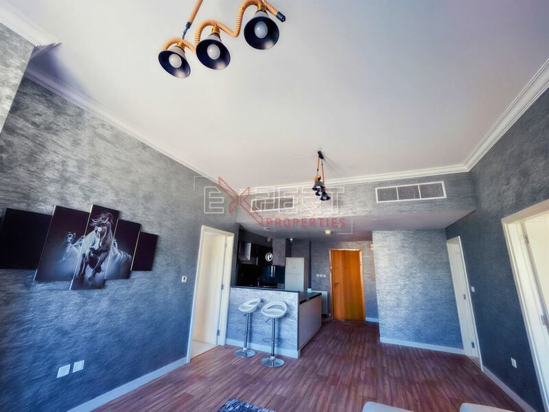 Spacious 2BR Appartment | Ready to Move | Prime Location