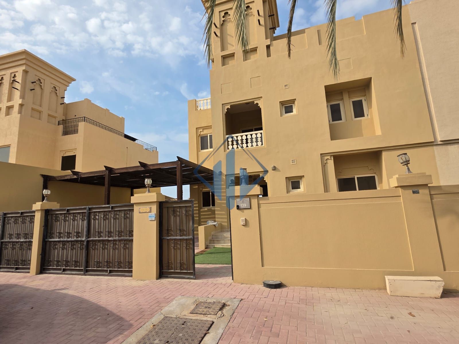 5 BR Villa at Al Hamra Village: Modern Living