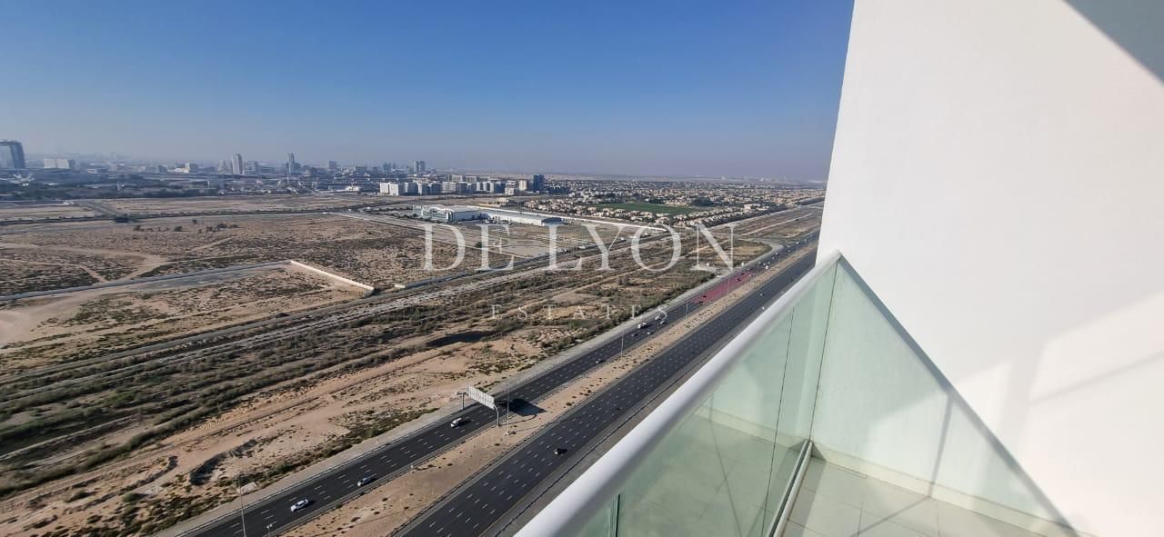 Skyline View Studio | High-Floor Unit
