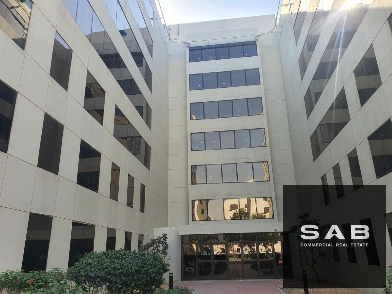 SEMI-FITTED I BEST PRICE I DIP I OFFICE