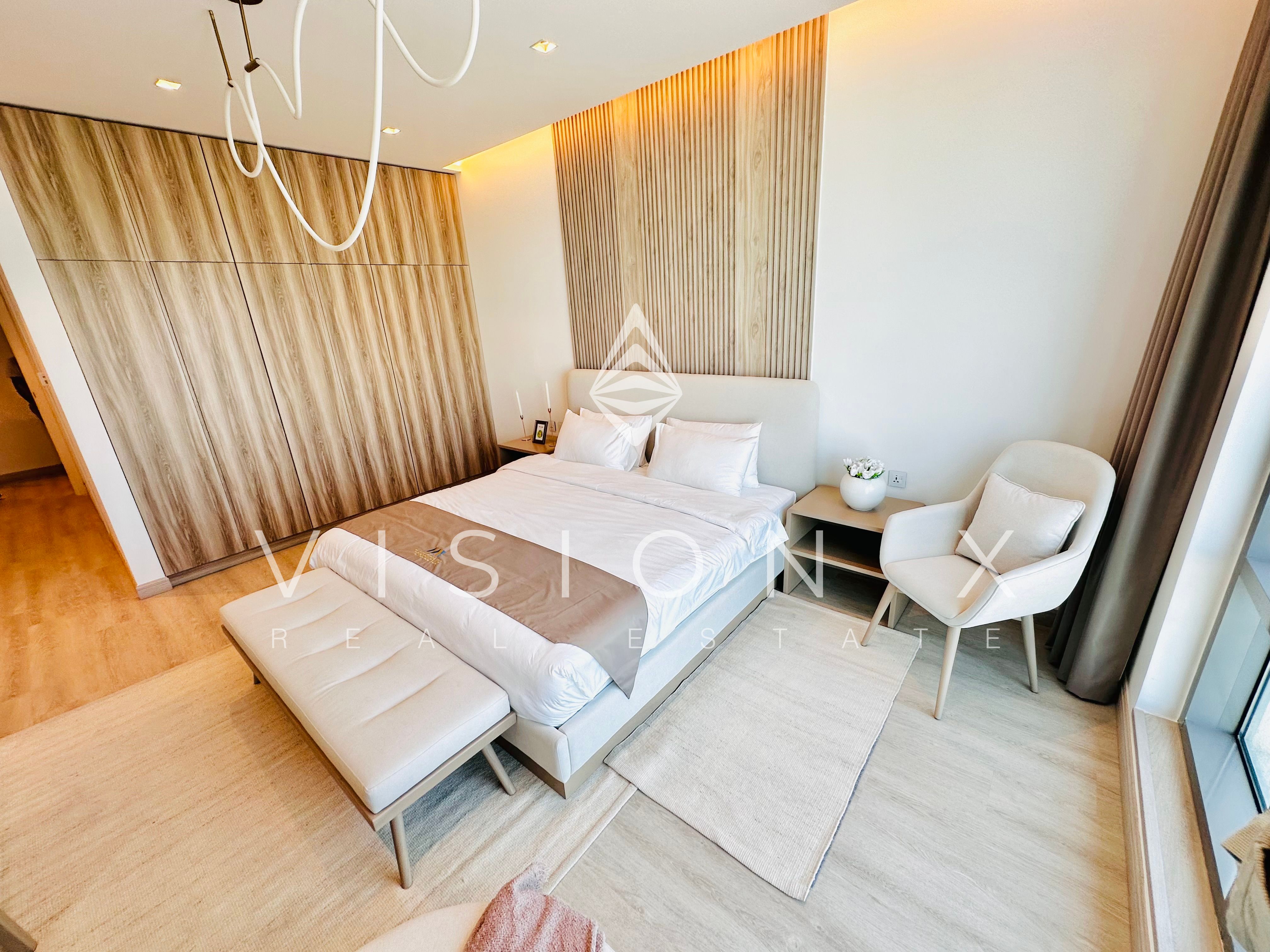 Contemporary | Sea Breeze | Walkable Area