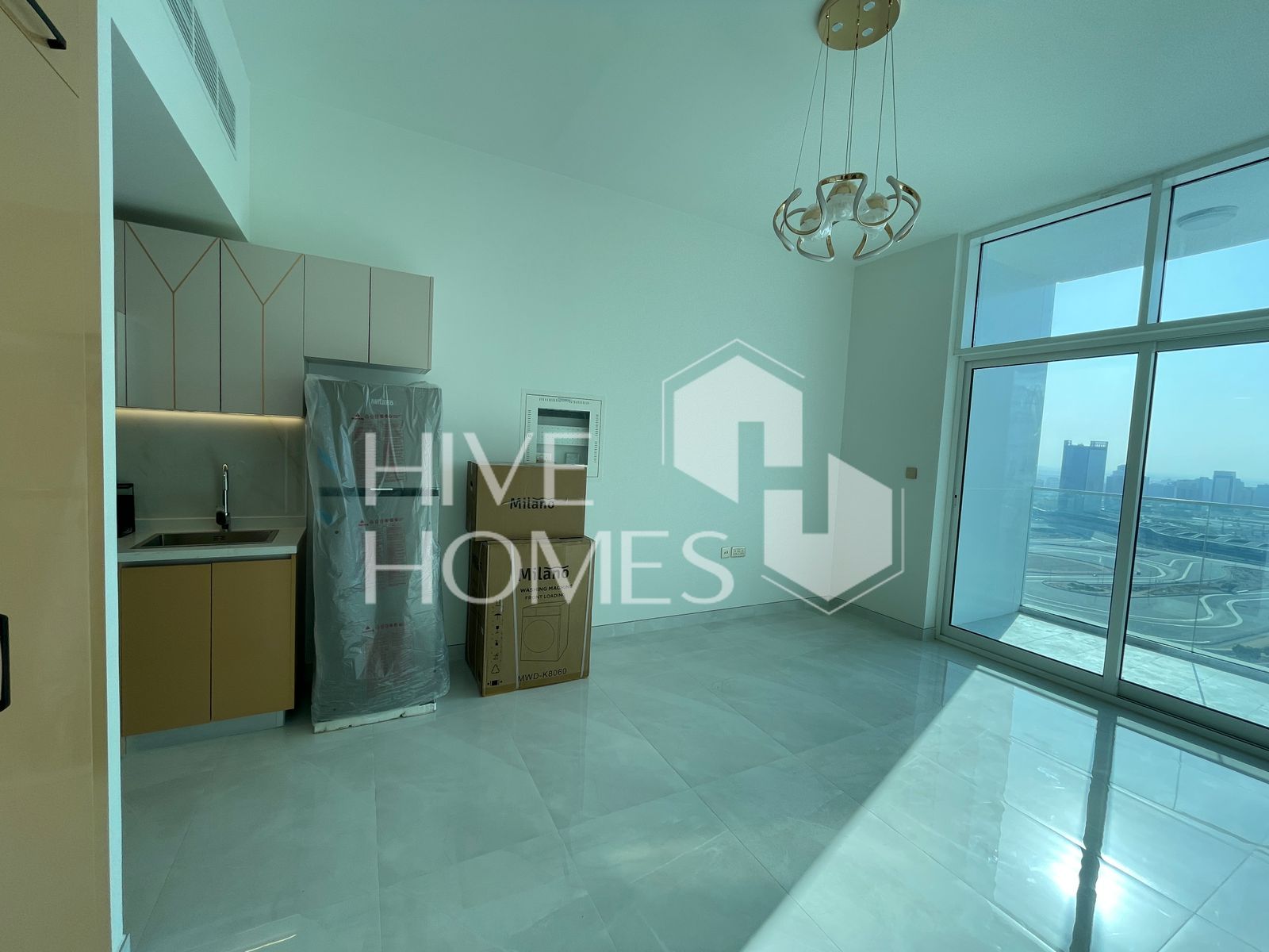 Ready to Move | High Floor | Prime Location