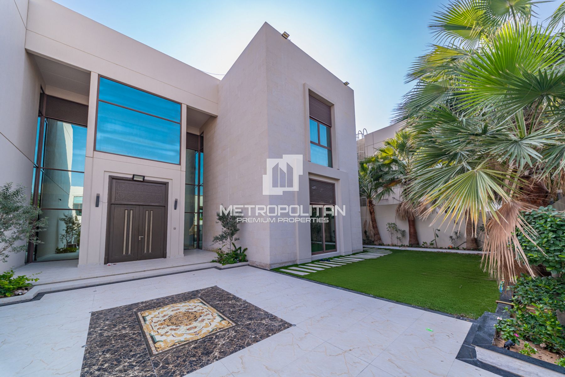 Luxury Living| Gated Community| Vacant on Transfer