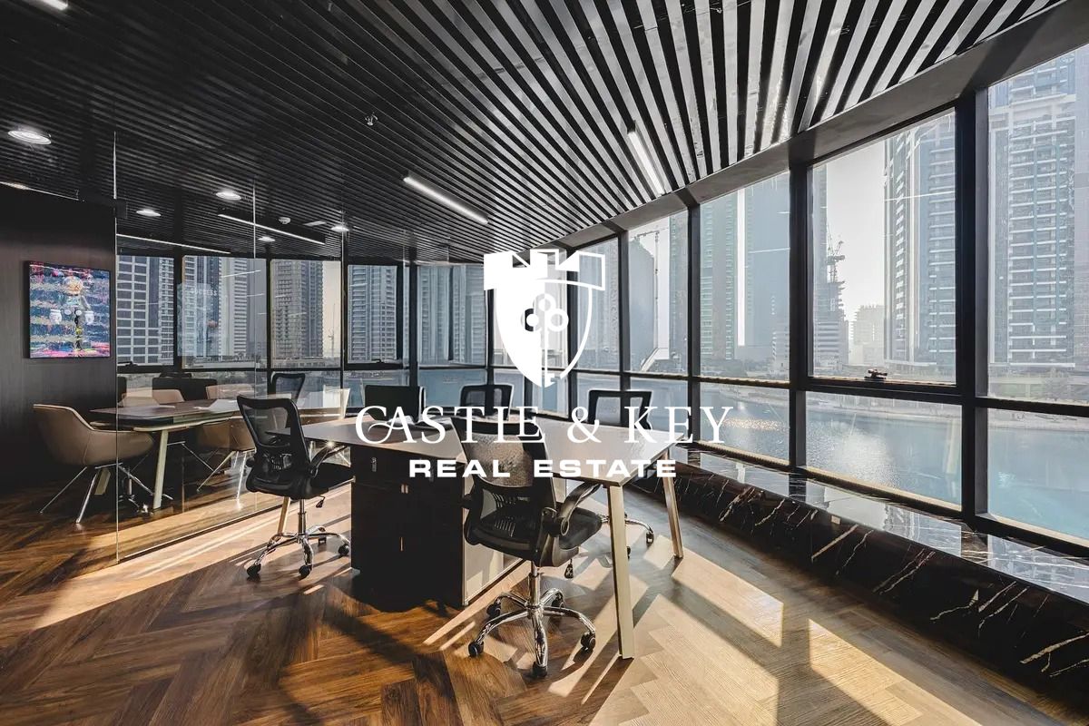 Lake View | Luxury Furniture | Prime Location