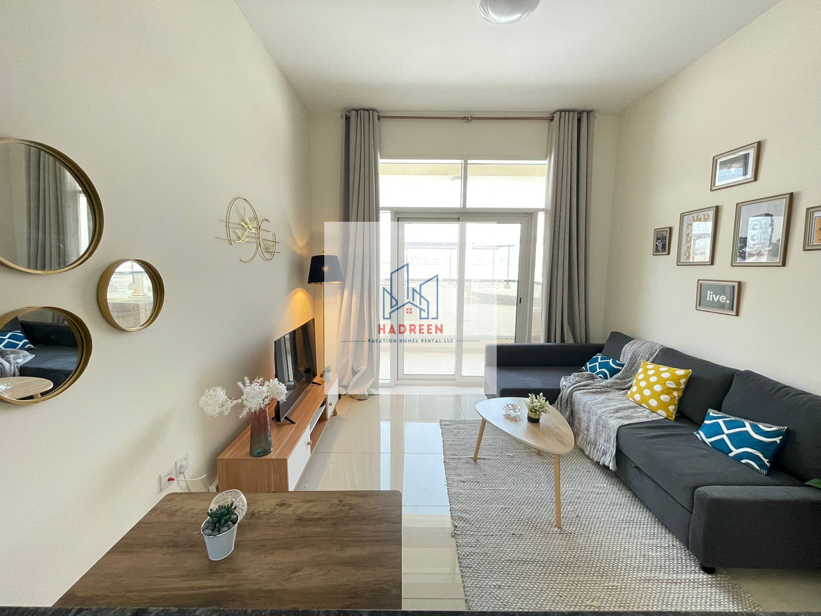 FULLY FURNISHED 1 BHK / / READY TO MOVE IN / FREE PARKING / FREE GYM