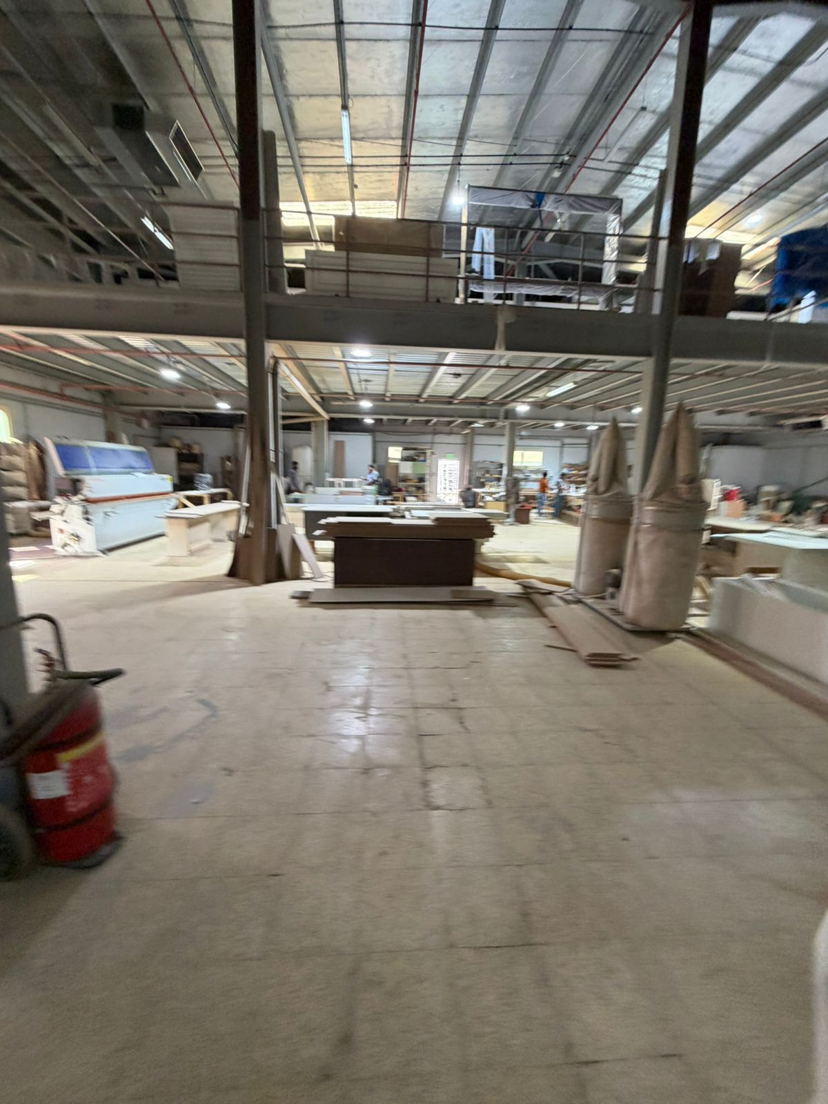Fully Air-Conditioned, Fully Equipped Warehouse for Rent – Fit-Out & Carpentry | Jebel Ali