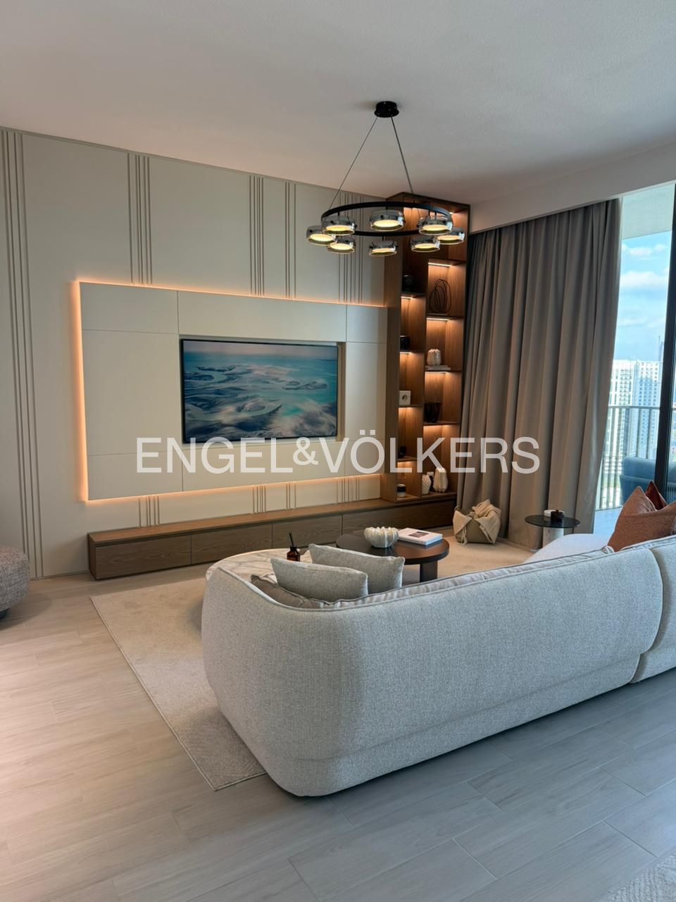 Luxury Finishs | Prime Location | Vacant