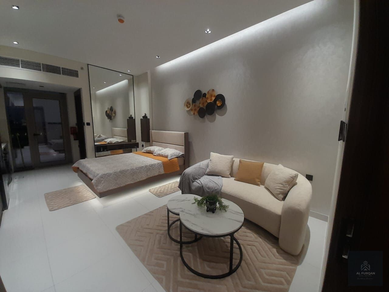 FULLY FURNISHED | MODERN STUDIO | READY TO MOVE IN