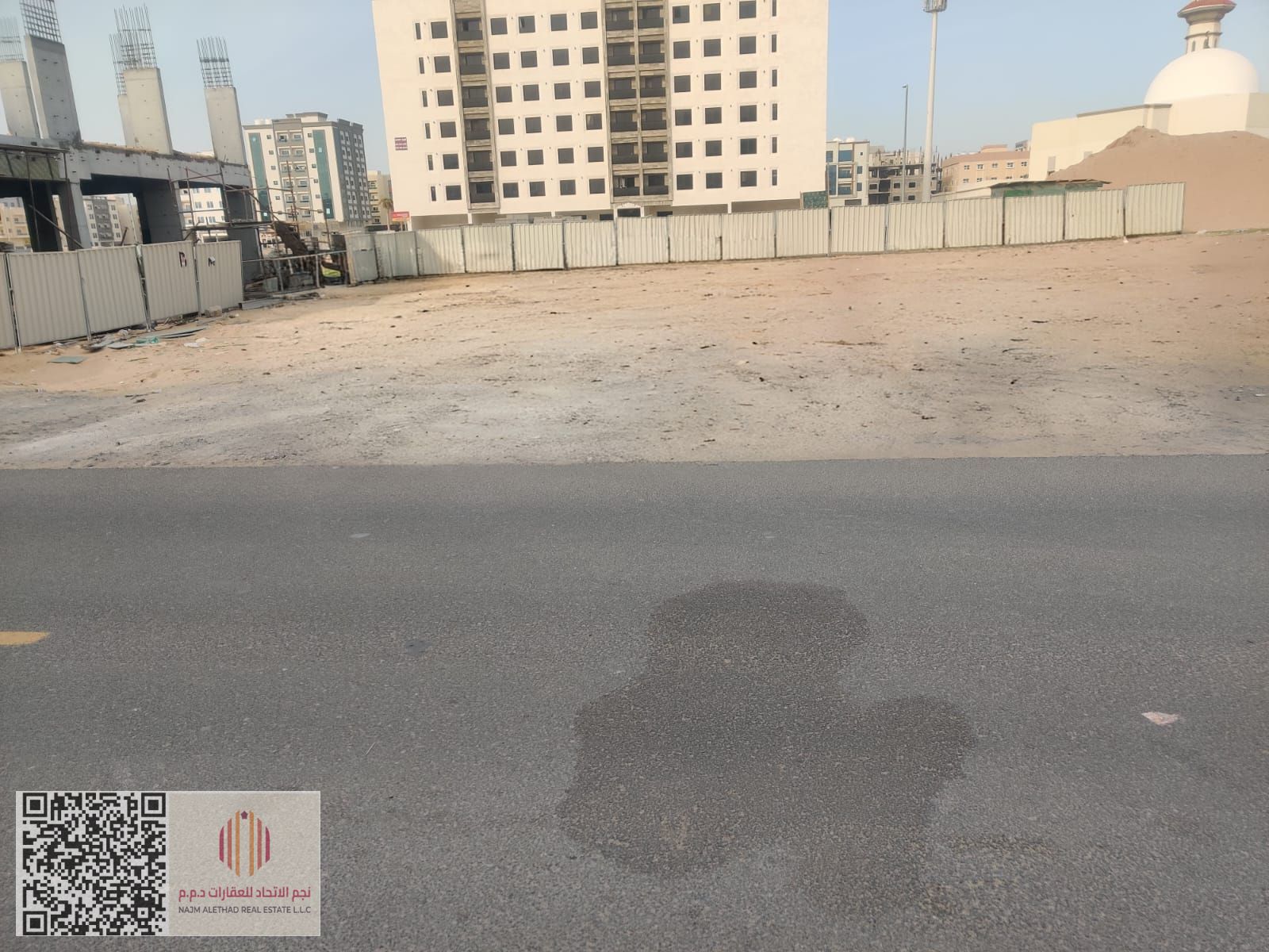 Residential & Commercial Land for Sale – Ajman Al Jurf 3 A residential and commercial plot is available for sale in a prime location in Al Jurf 3, Aj