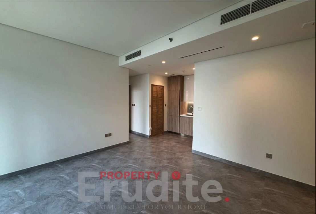 Brand New / Multiple Cheques / Prime Location