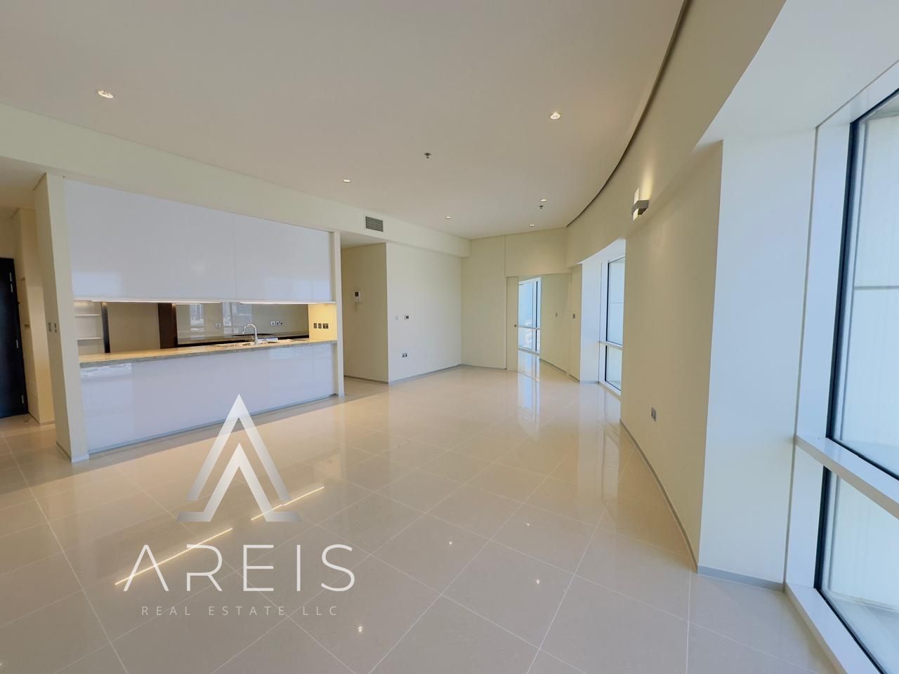 2 Bed Apartment in Prime Location with SZR View