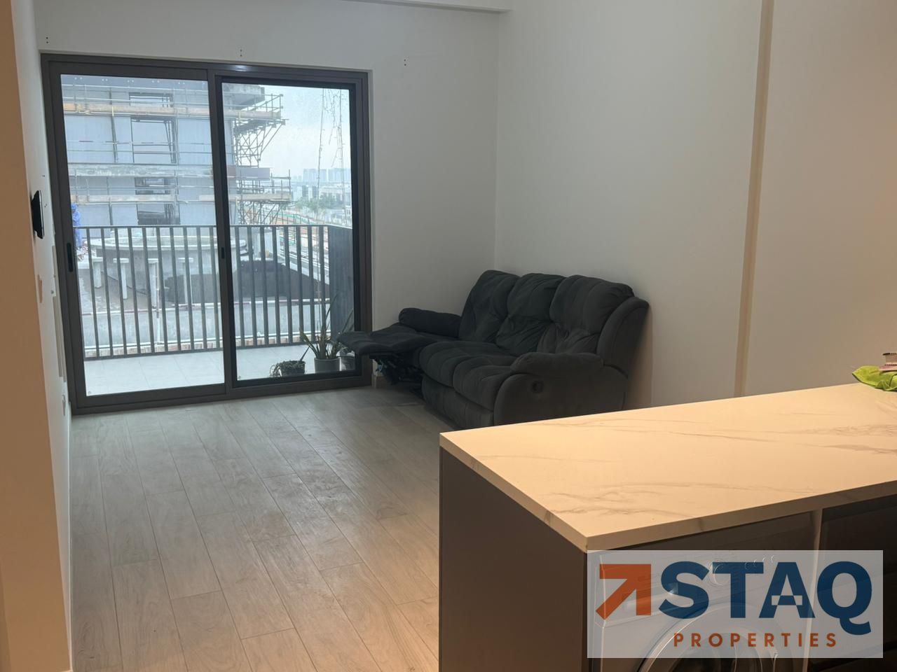 PRIME LOCATION | AFFORDABLE PRICE | READY TO MOVE