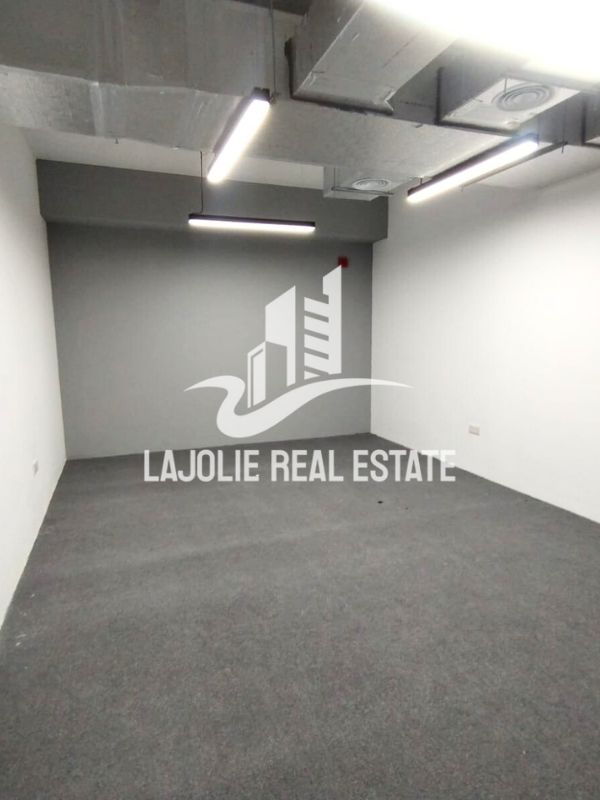 Spacious & Ready Office | Partitioned | Prime Business Area