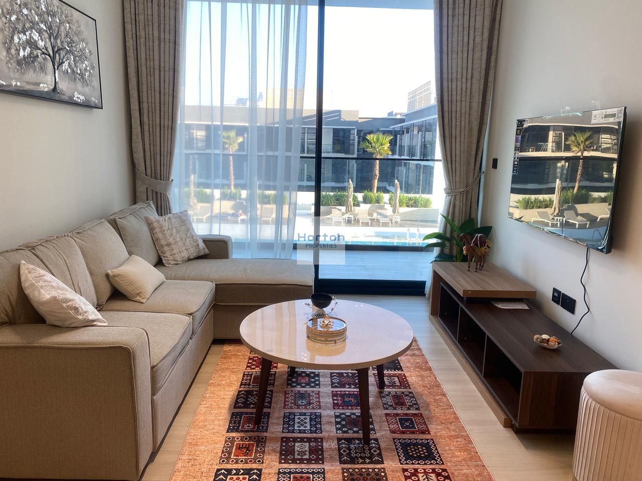 POOL VIEW | FULLY FURNISHED | MULTIPLE CHEQUES