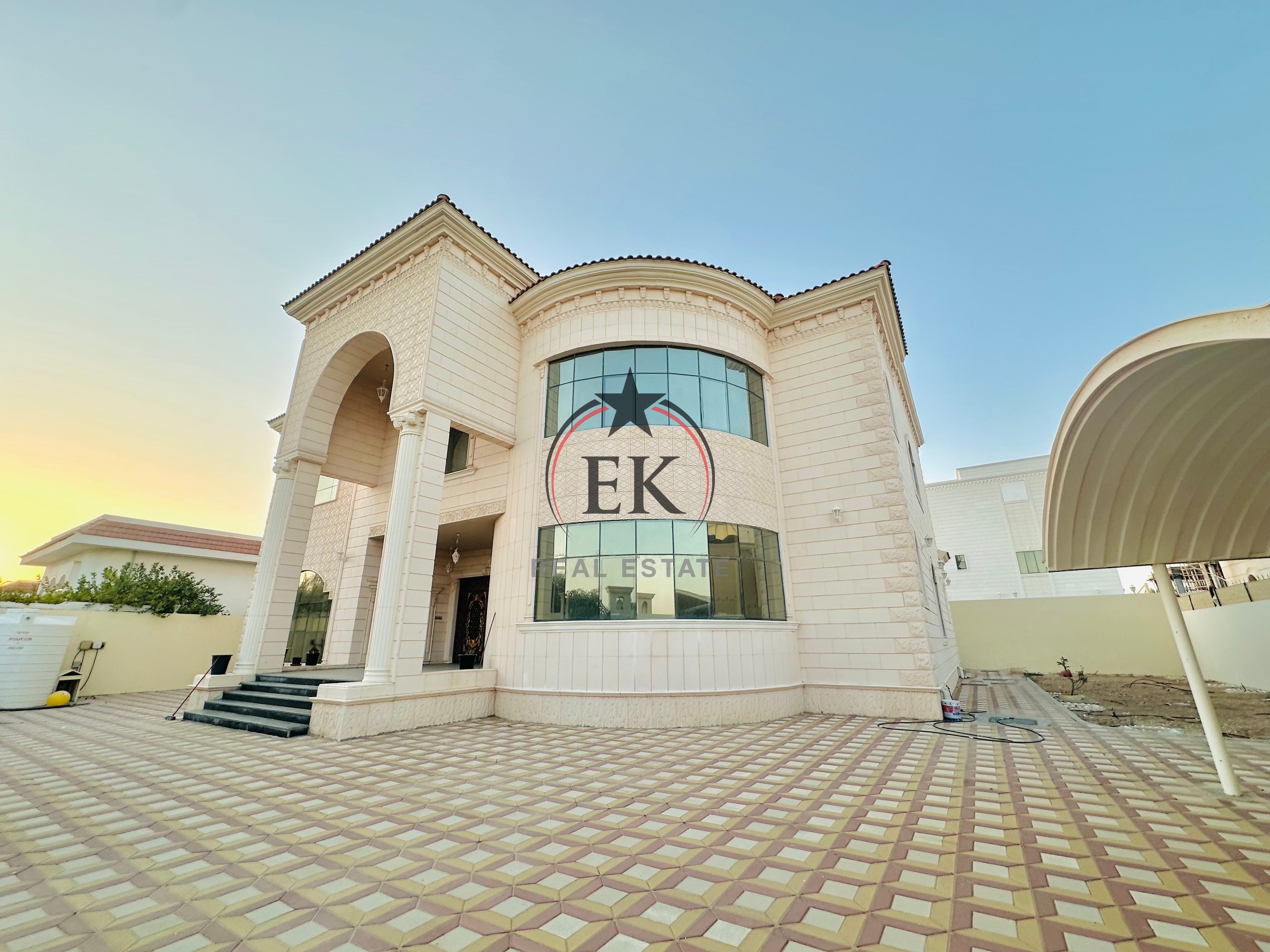 6Master Br Near UAE Unstry n Tawam Hospital