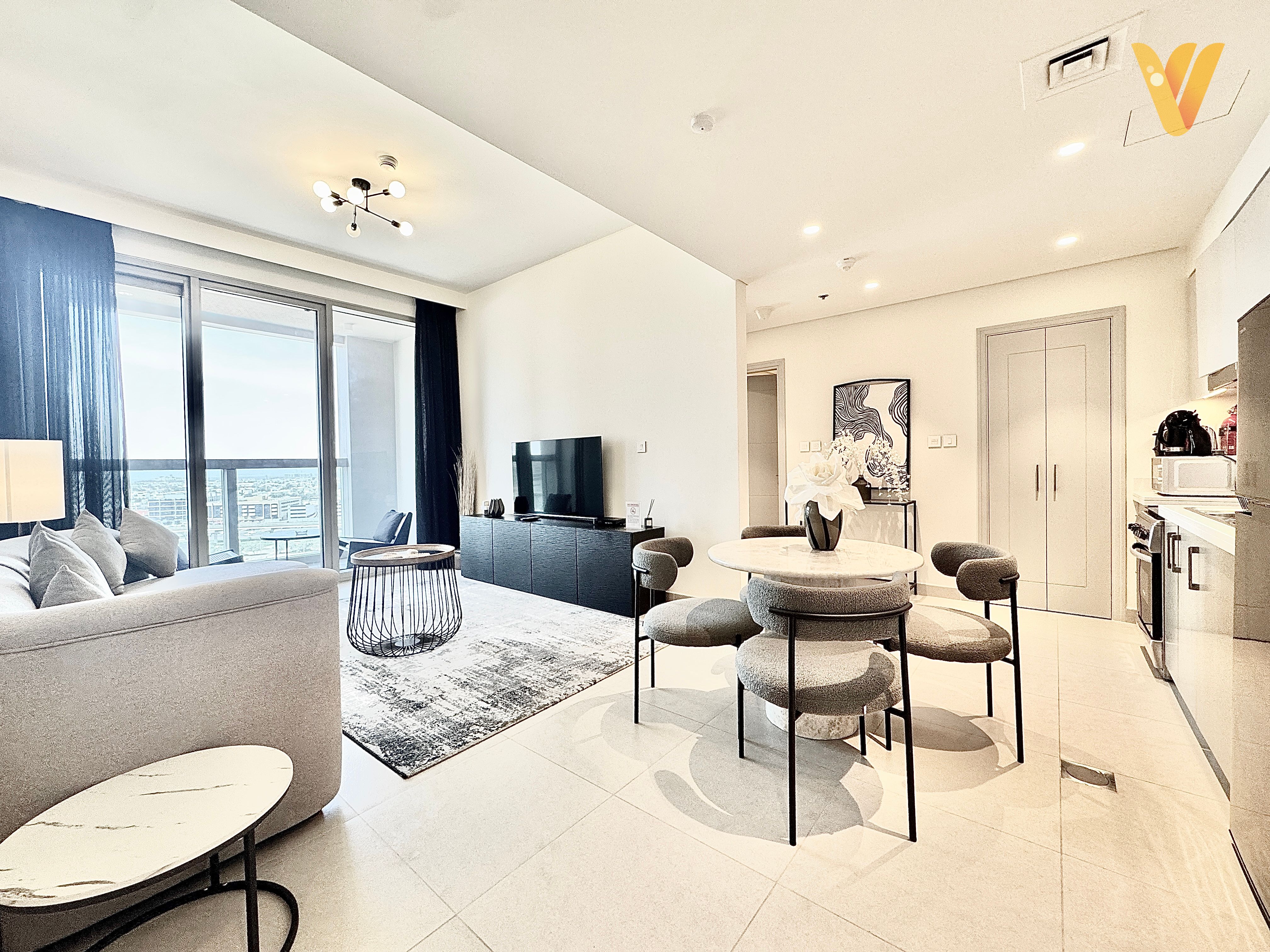 Spacious 1BR | Forte Tower | Walk to Dubai Mall