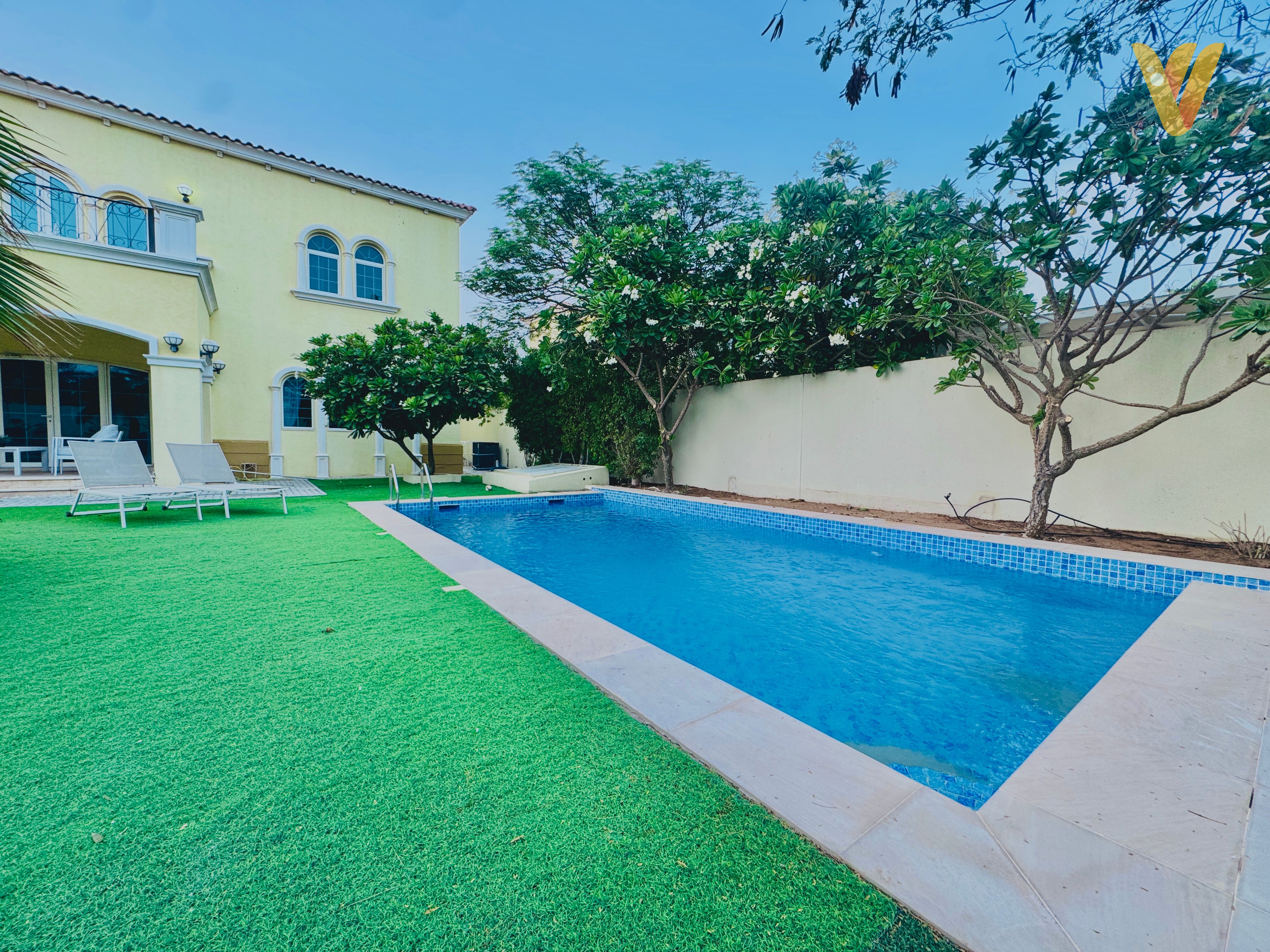 Spacious Luxury 3BR Villa | Private Pool | Jumeirah Park