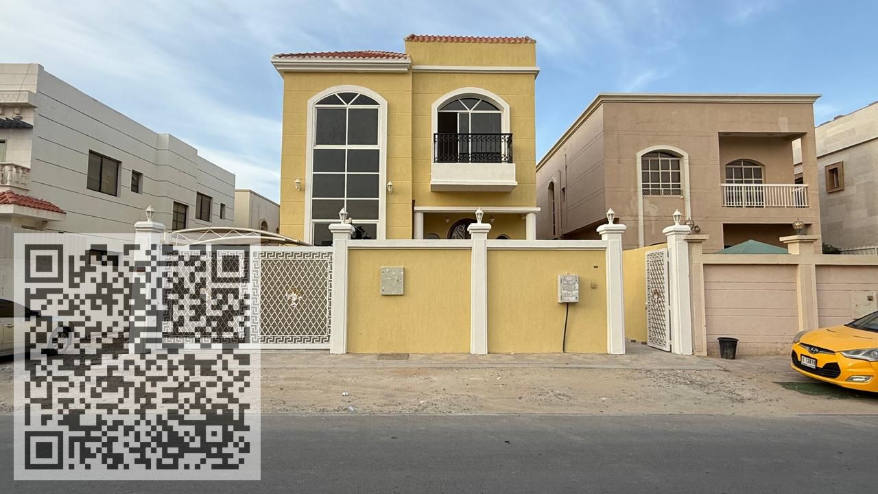 A great opportunity to buy a villa in excellent condition at a very attractive price, including water, electricity, and air conditioning. The villa is