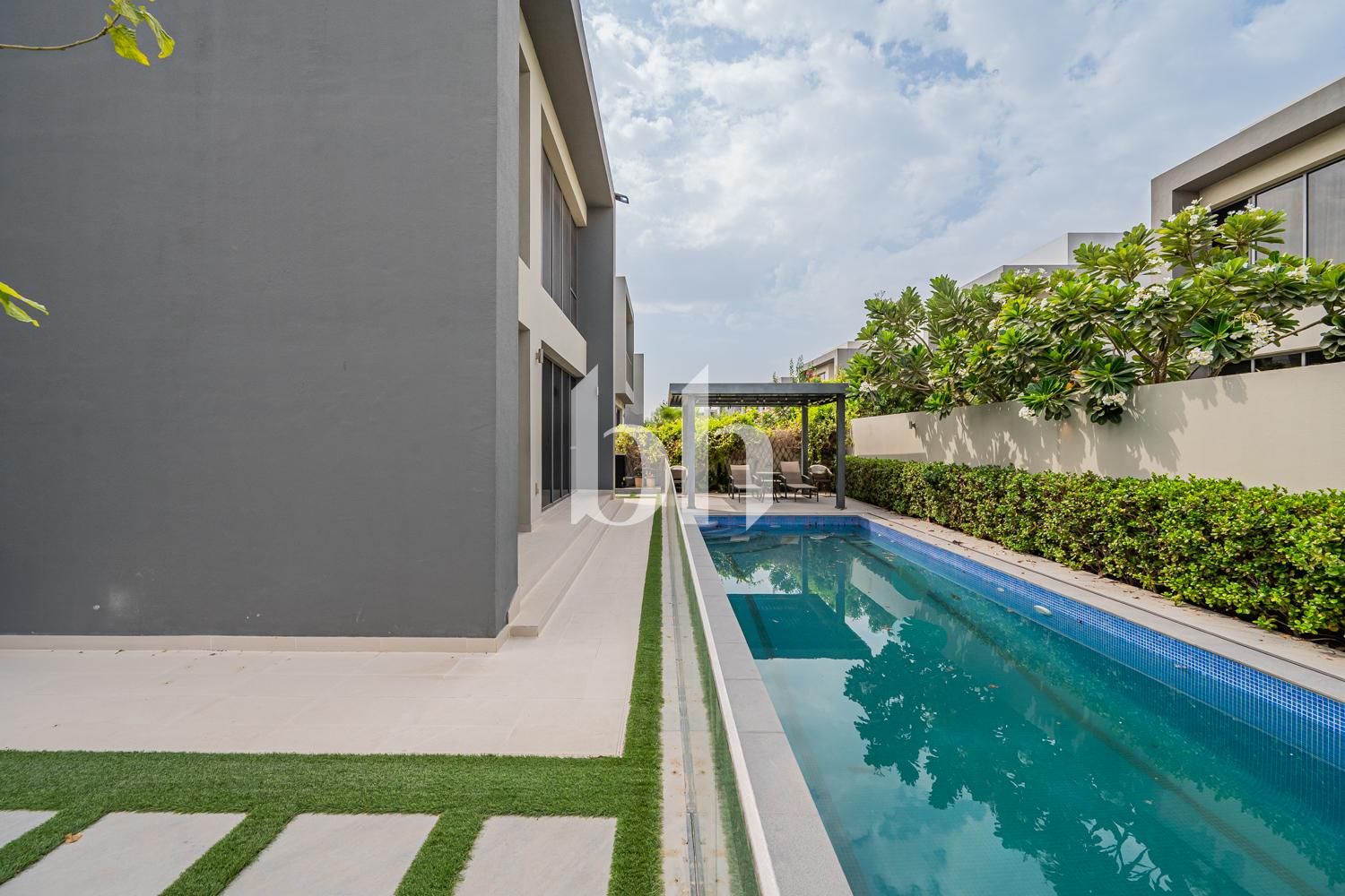 Fully Upgraded | Private Pool | Gym and Sauna