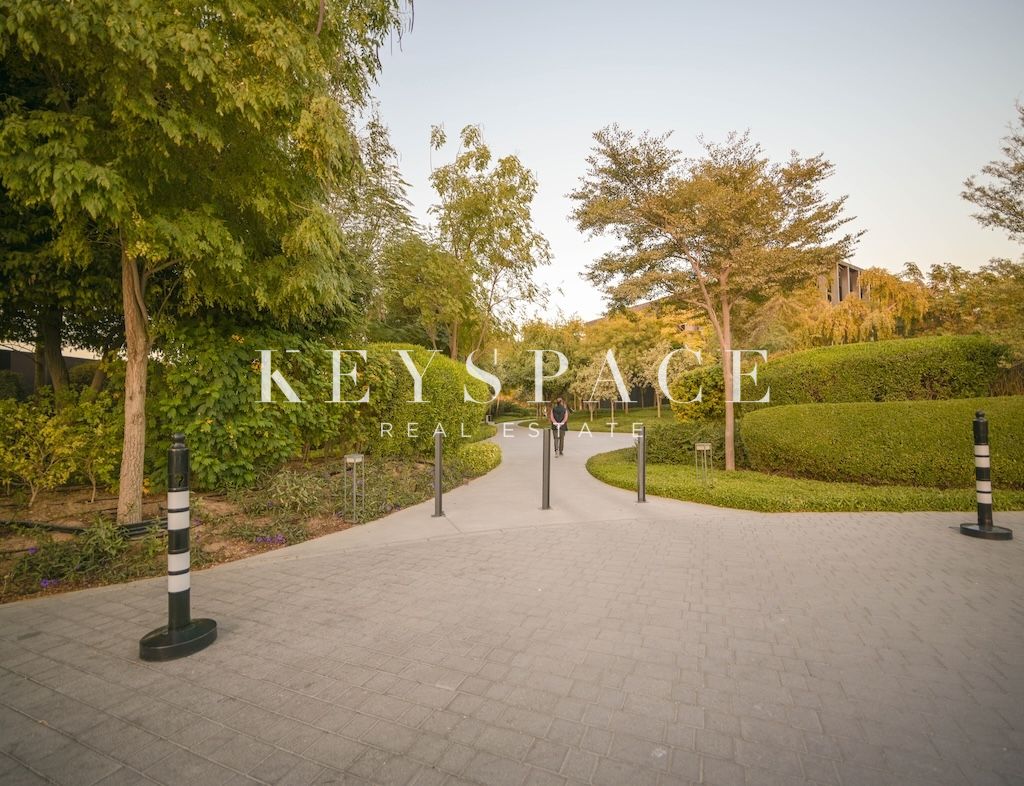 Modern Smart Villa in a Private, Secure Gated Neighborhood | Resale
