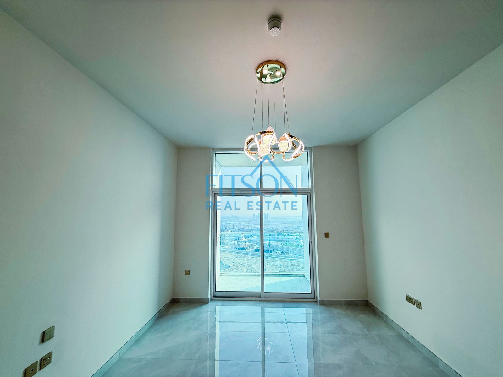 VACANT AND READY TO MOVE | SPACIOUS | BRAND NEW