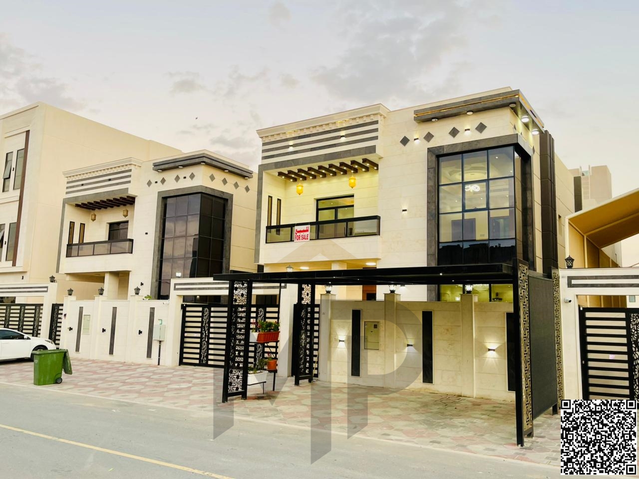 A magnificent villa with 5 master bedrooms with built-in wardrobes, including water, electricity and air conditioning, strategically located near majo