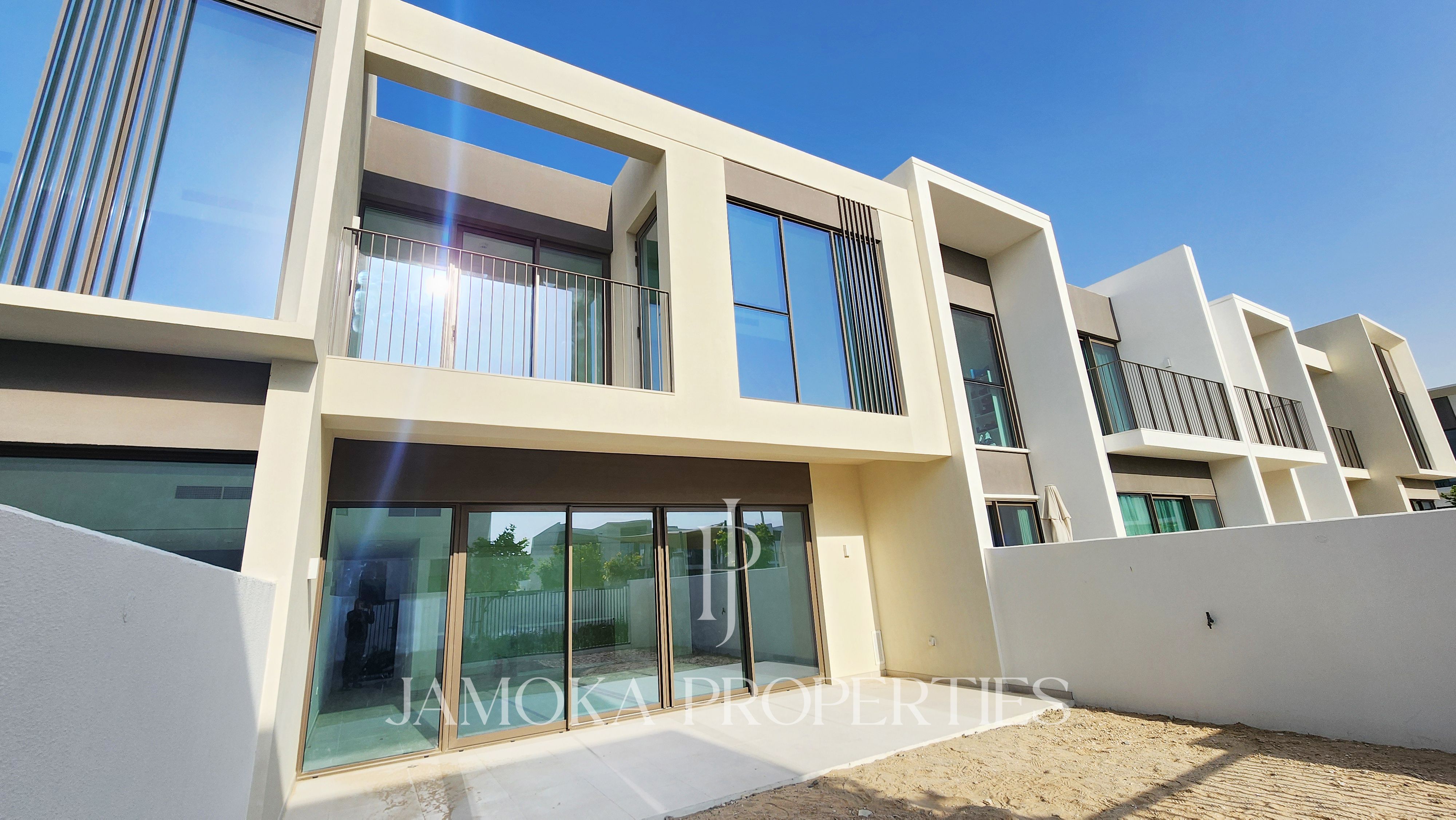 Prime Single Row | Park Backing | Family Community