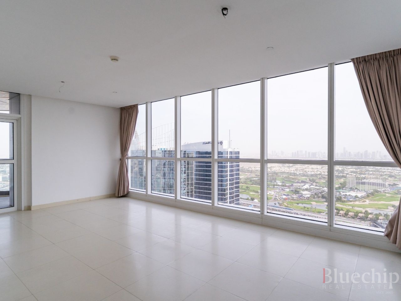 Golf Course View | High Floor | Huge Layout