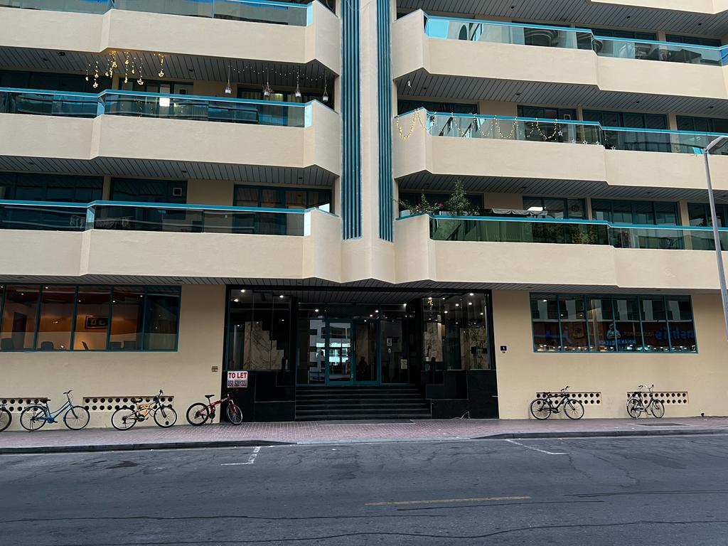 MANKHOOL FAMILY BULDING STUDIO FLAT WITH BALCONEY CLOSE KITCHAN SQ FIT 693.22