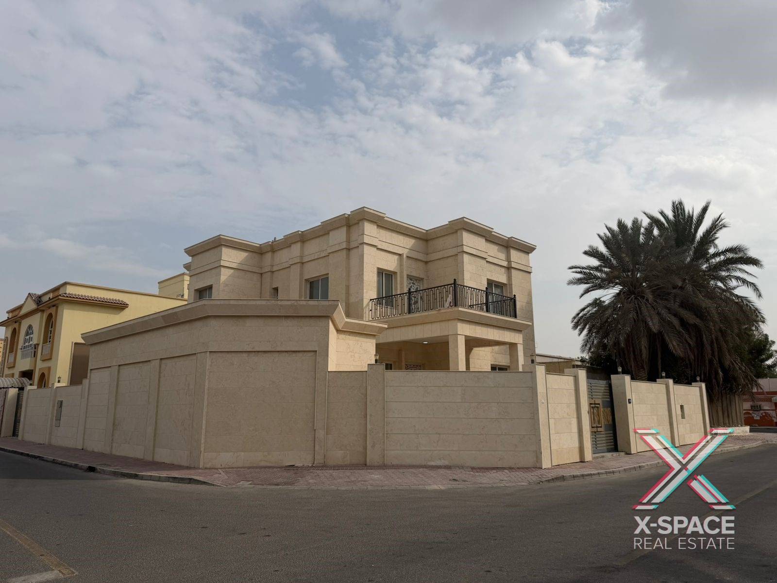 GREAT VILLA /PRIVATE ENTRANCE /MAINTAINED VILLA