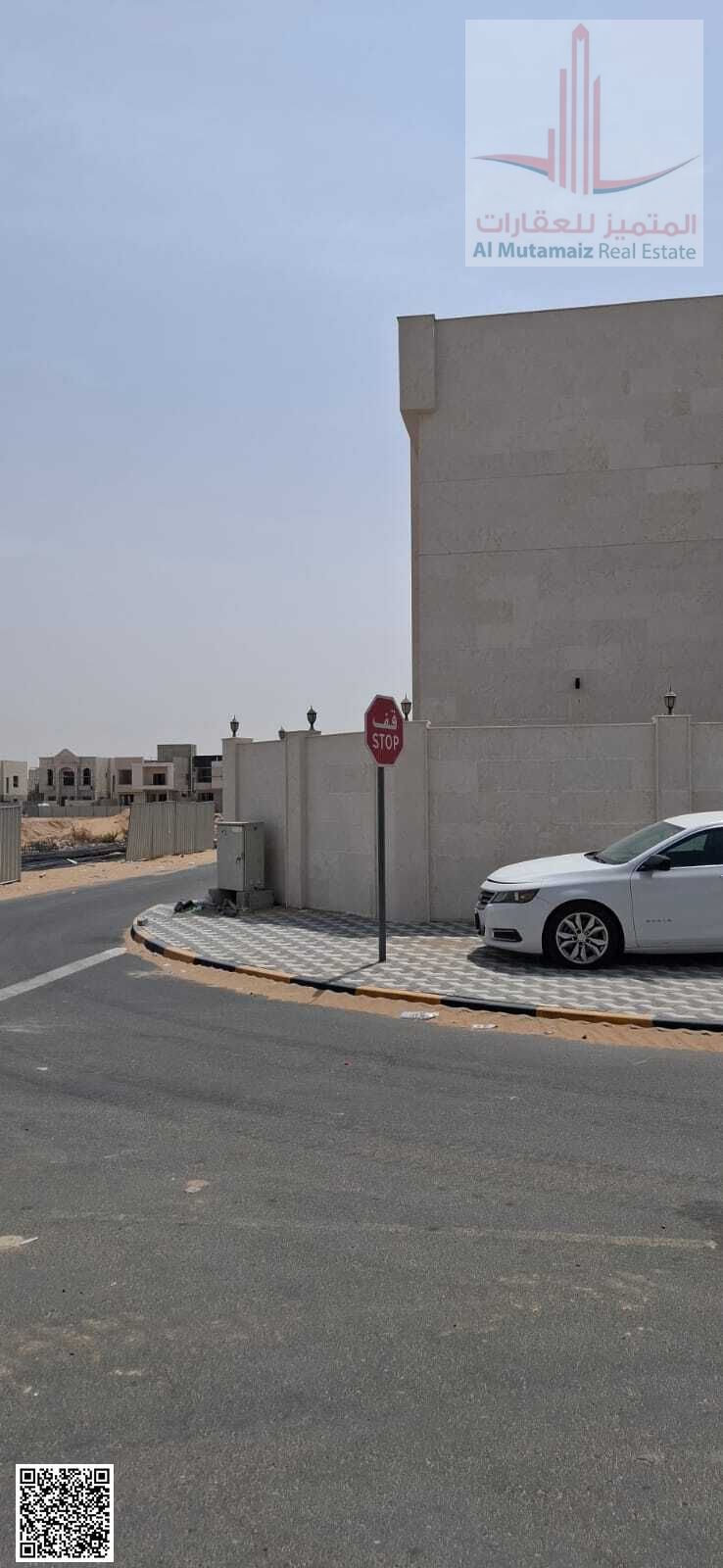 For sale in Ajman, a corner villa with 5 bedrooms, a living room, a majlis, and a maid's room in Al Zahia. The area is 3600 sq ft. Asking price: 1.5 m