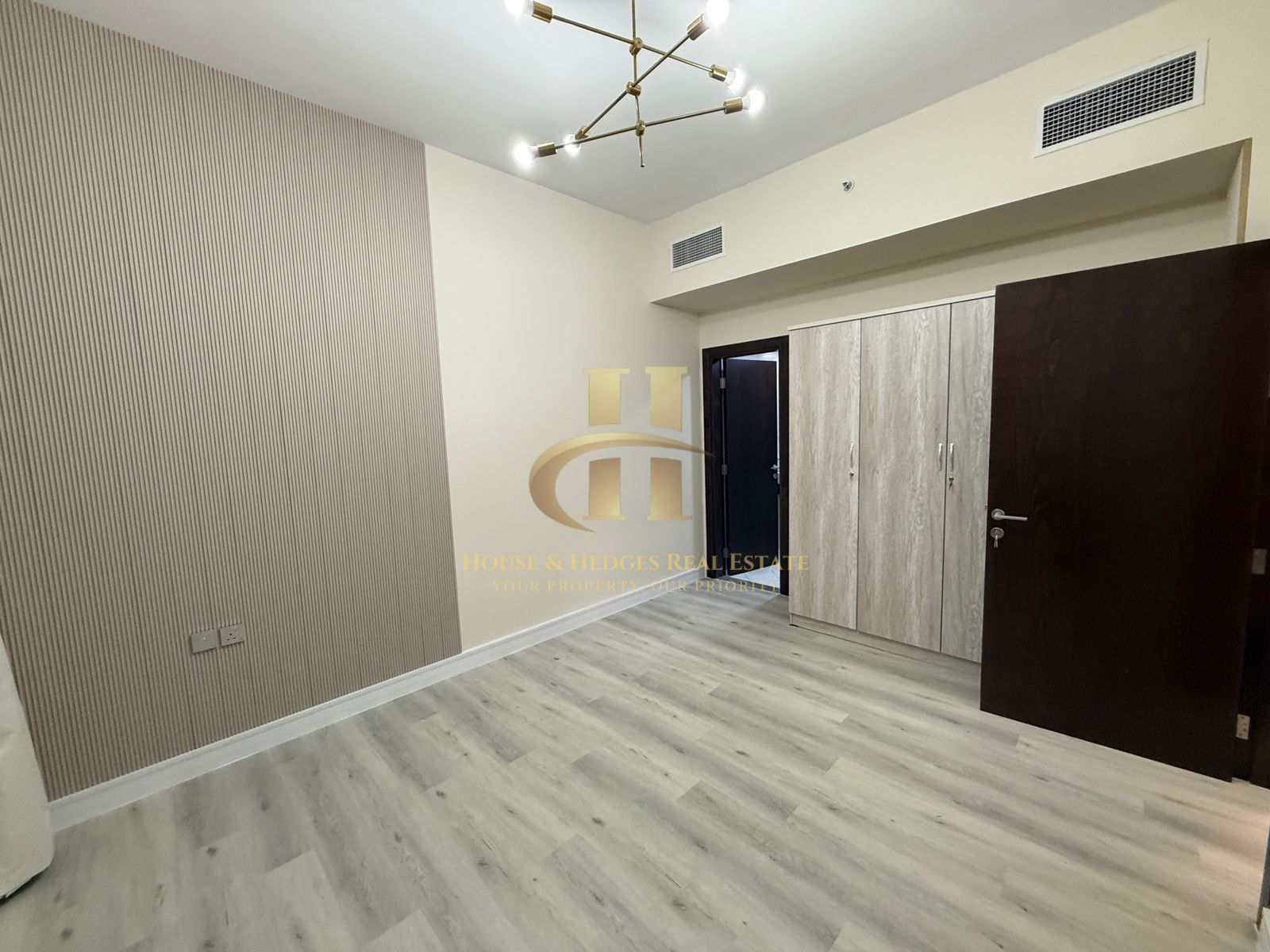 Fully Upgraded | Spacious Unit | Community View