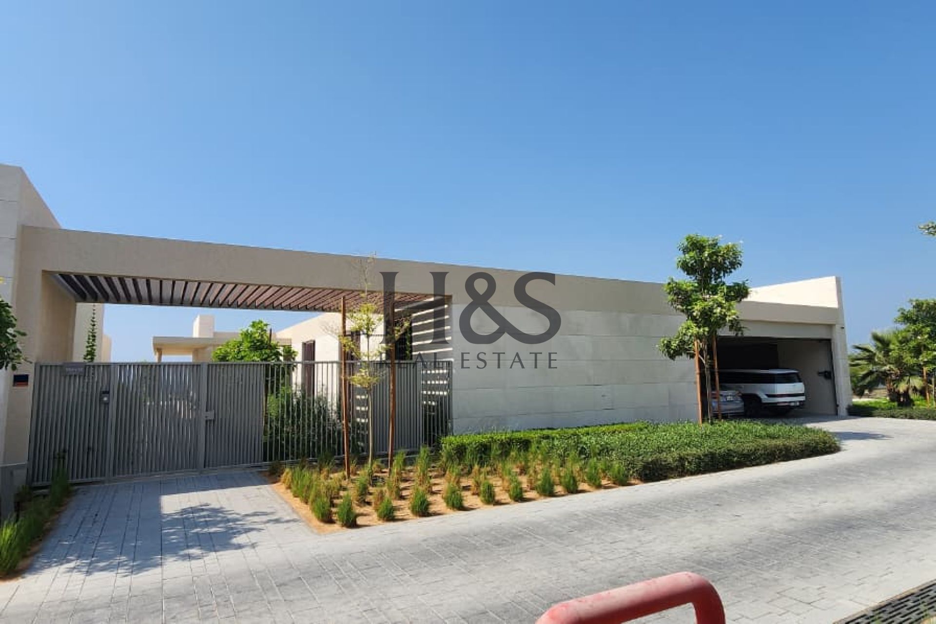 4-Bedroom Ultra-Luxury Simplex Villa with Full Sea View & Private Beach Access