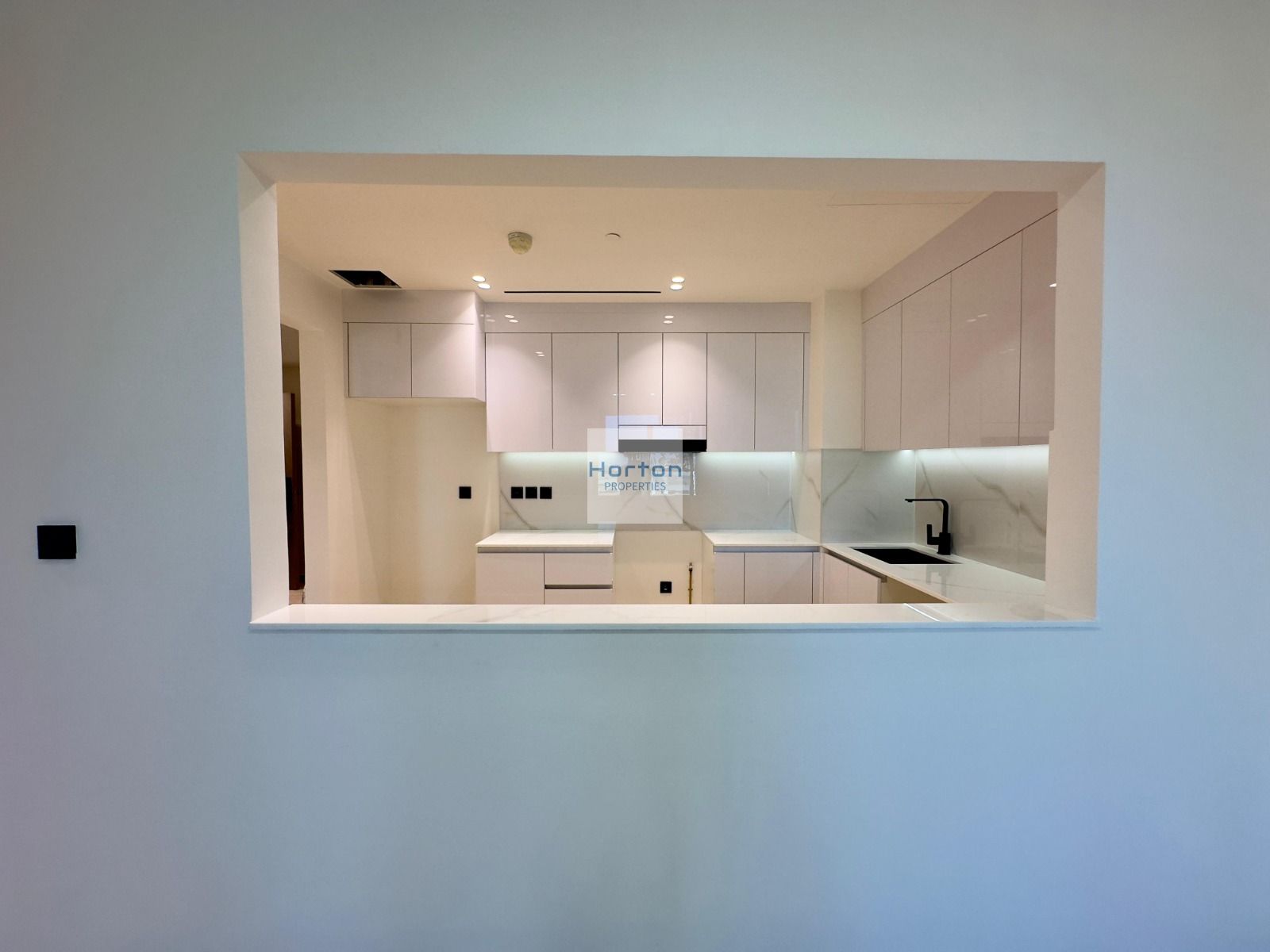 COMMUNITY VIEW I CORNER UNIT I PRIME LOCATION