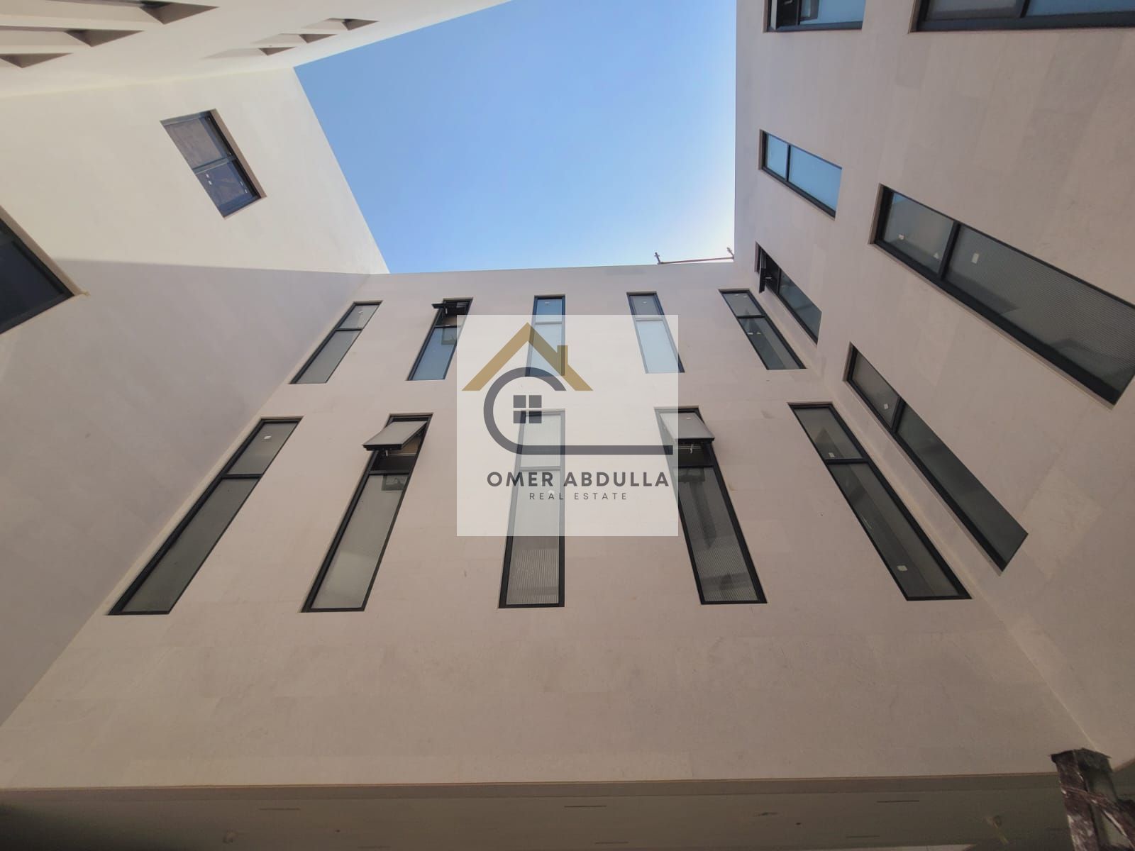 1 MONTH FREE BRAND NEW WITH MODERN DESIGN 2BHK WITH 3WASHROOM BOTH MASTER BEDROOM/WARDROBE/PARKING FOR FAMILY IN FRONT OF UNIVERSITY