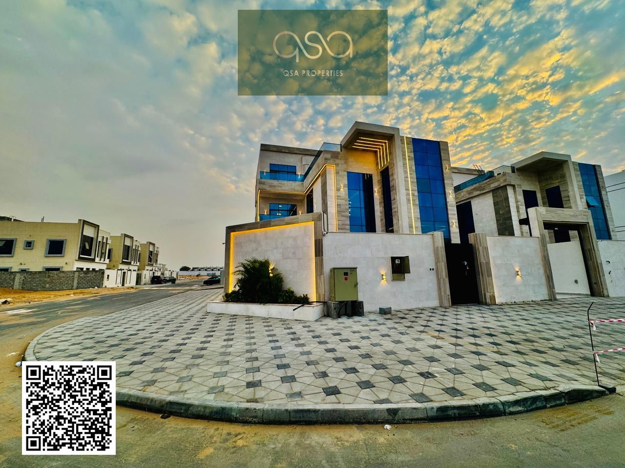 A design that evokes both power and luxury. A sophisticated villa with a facade that embodies prestige and refinement.