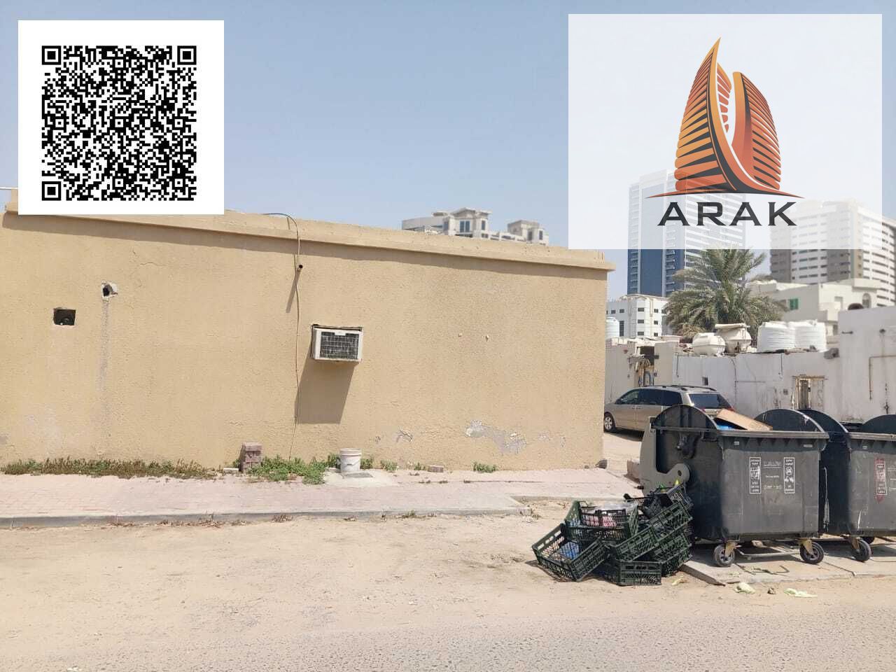 For Sale – Arabic House in Al Rashidiya 3 – Ajman • Plot Size: 2000 sq. ft • Units: 6 Rooms • Annual Income: AED 50,000 • Usage Type: Residential – In