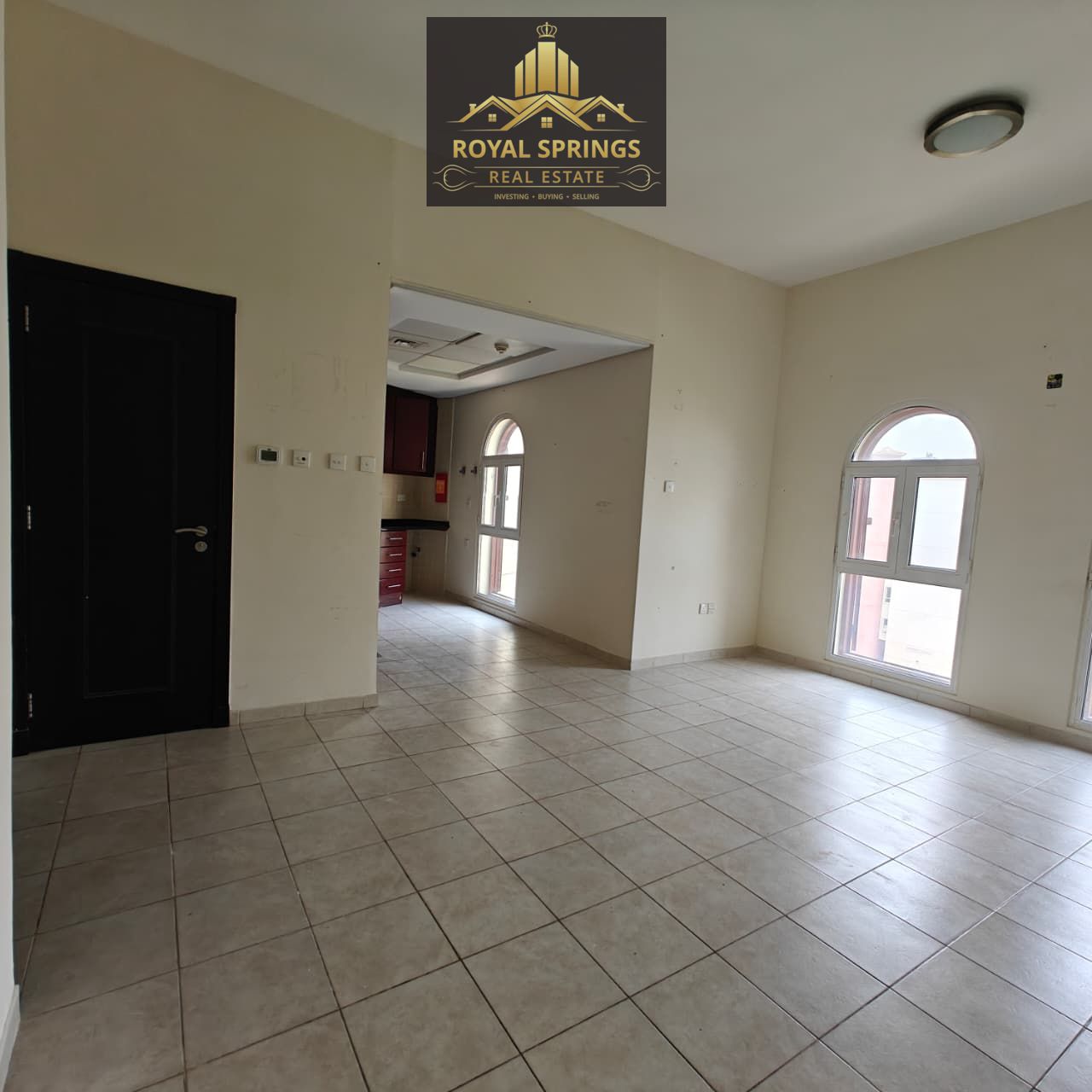Well-Located Unfurnished Studio | Near Garden Metro Station