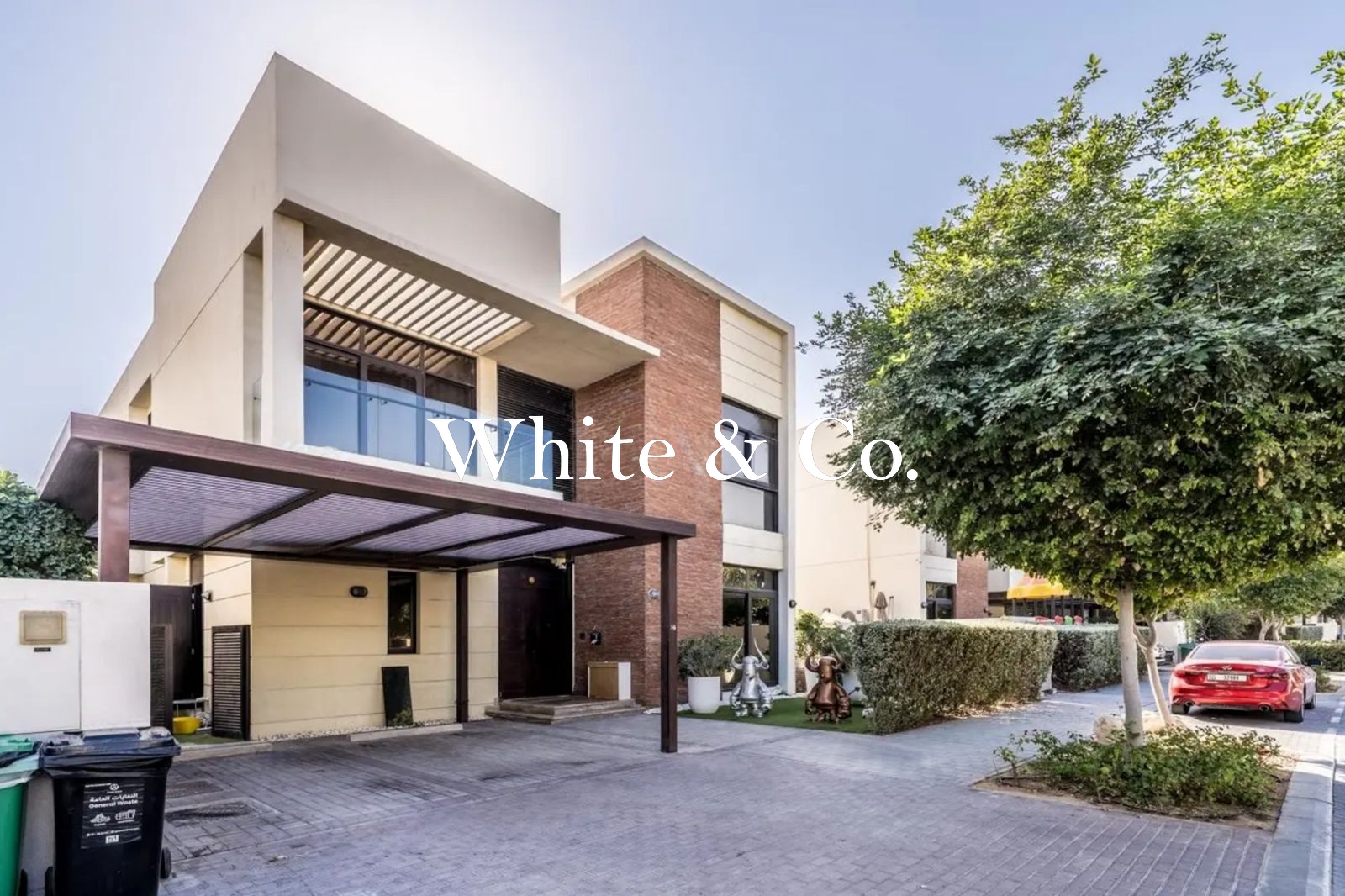 Independent | Large Plot | Closed Kitchen