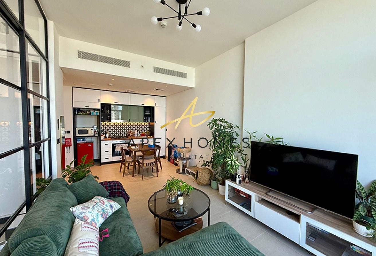 Middle Floor | Mall View | High ROI