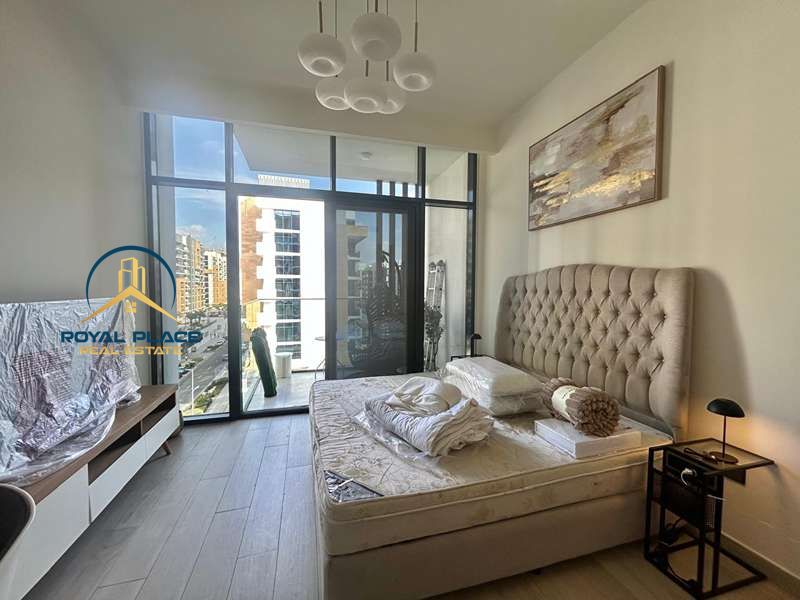 FULLY FURNISHED | VACANT | COMMUNITY VIEW