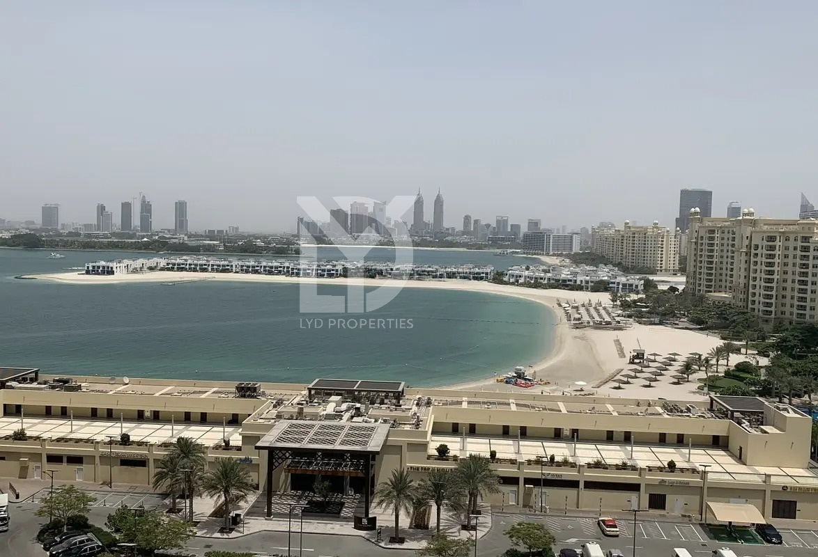 Elegant 1BR with Stunning Sea View | Palm Jumeirah