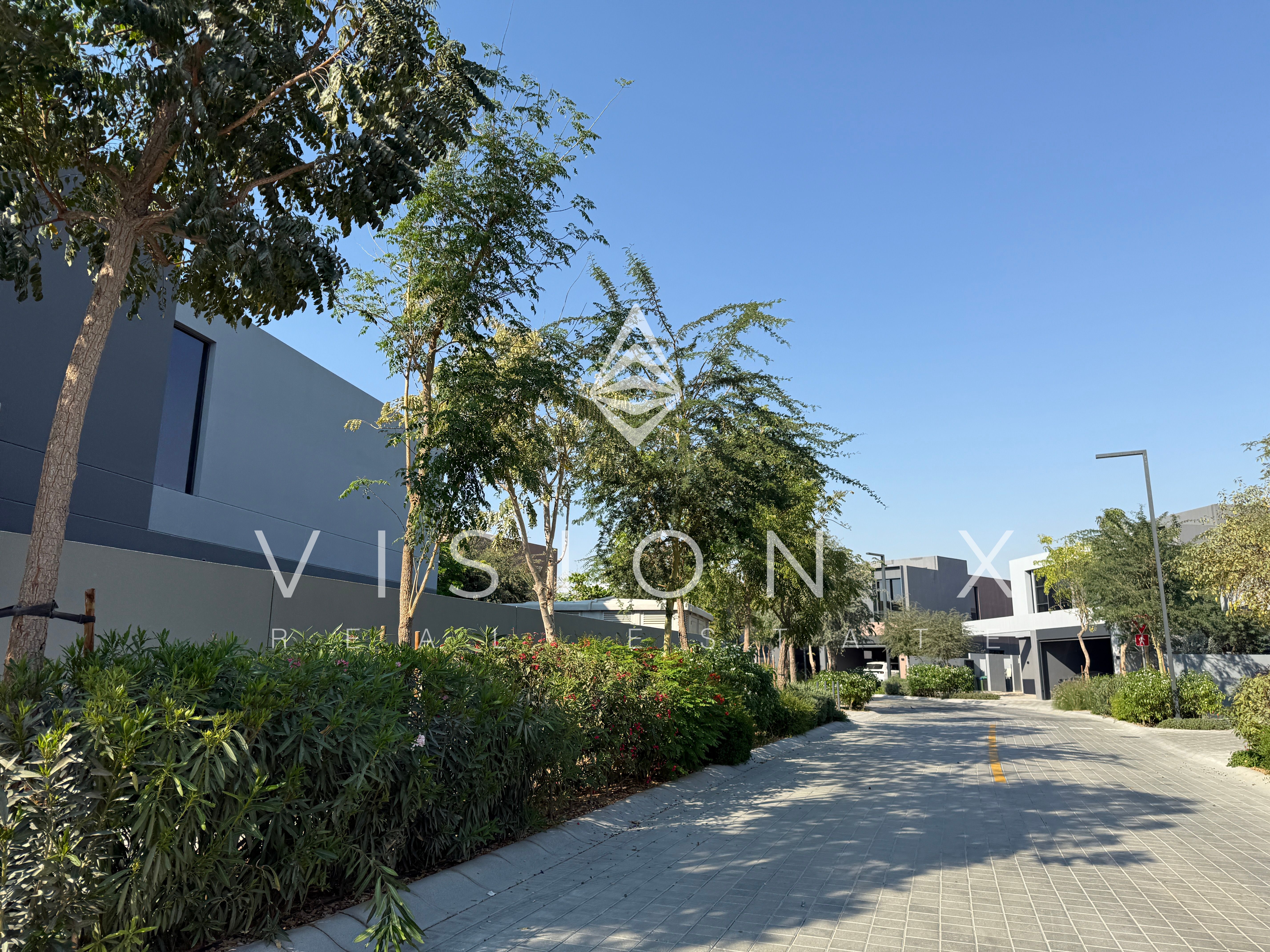 Gated Area | Sleek Finish | Great Privacy